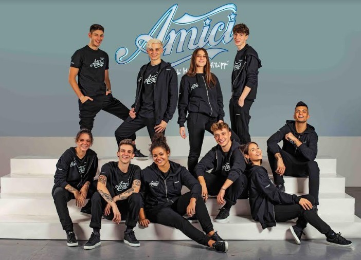 Amici 19: foto cantanti, ballerini e professori