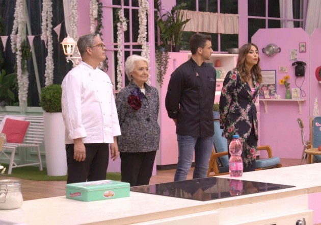 Bake Off Italia 7, la semifinale: nessun eliminato, tutti in finale