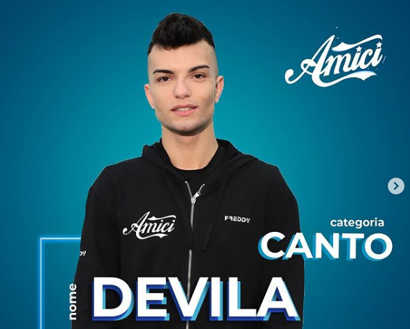 DevilA entra nella scuola di Amici, ma è anche un semifinalista di Sanremo Giovani 2019: ecco chi lo sostituisce