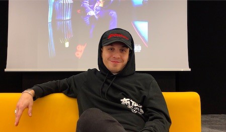 Giaime a Blogo: “Mi piaceva l’idea di riprendere una hit dirompente come Vamos a bailar per Mai”  (Video intervista)