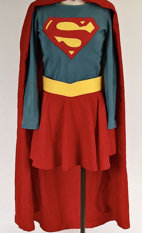 Supergirl: il costume originale del film all’asta