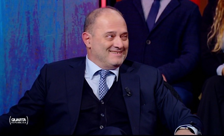 Quarta Repubblica, Bechis: “La prima pagina del Tempo di domani? Non lo so”. Ma era quasi l’una di notte