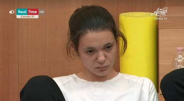 Amici 19, Martina si sfoga contro i suoi compagni di squadra: “Siete delle m*rde, dal primo all’ultimo!”