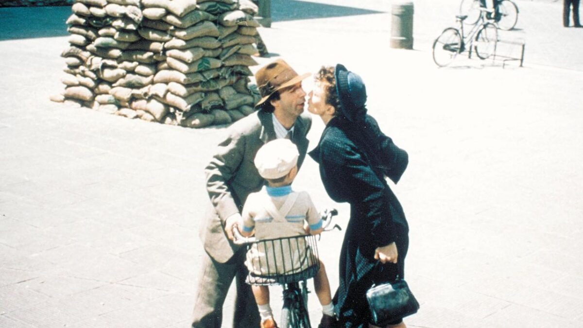 Stasera in tv: “La vita è bella” su Canale 5