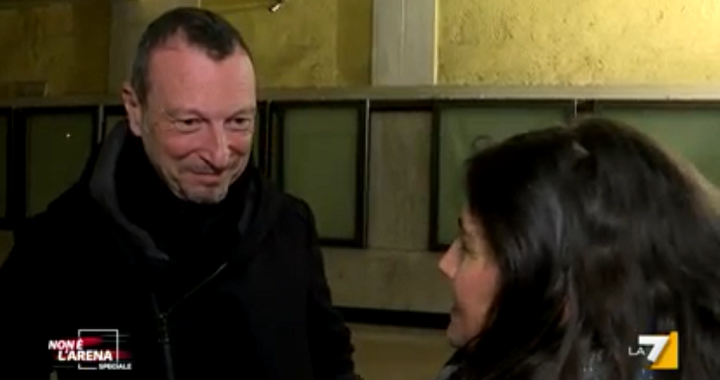 Sanremo 2020, Amadeus rassicura: “Junior Cally rimane in gara” – cos’ha detto a “Non è l’Arena”
