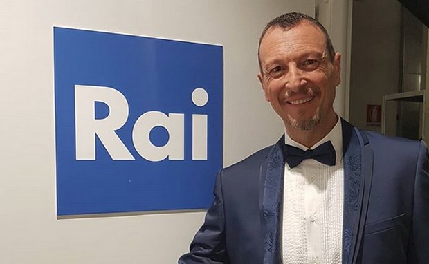 Sanremo, Amadeus: “Non sono sessista. Ho fatto il valletto di Simona Ventura”