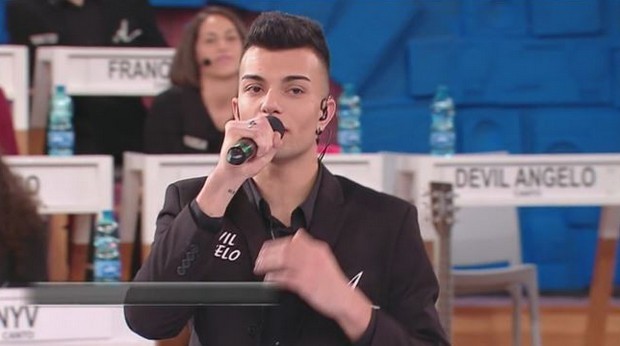 Amici 19, Devil Angelo vince una sfida contro Skioffi e conquista un posto tra i migliori