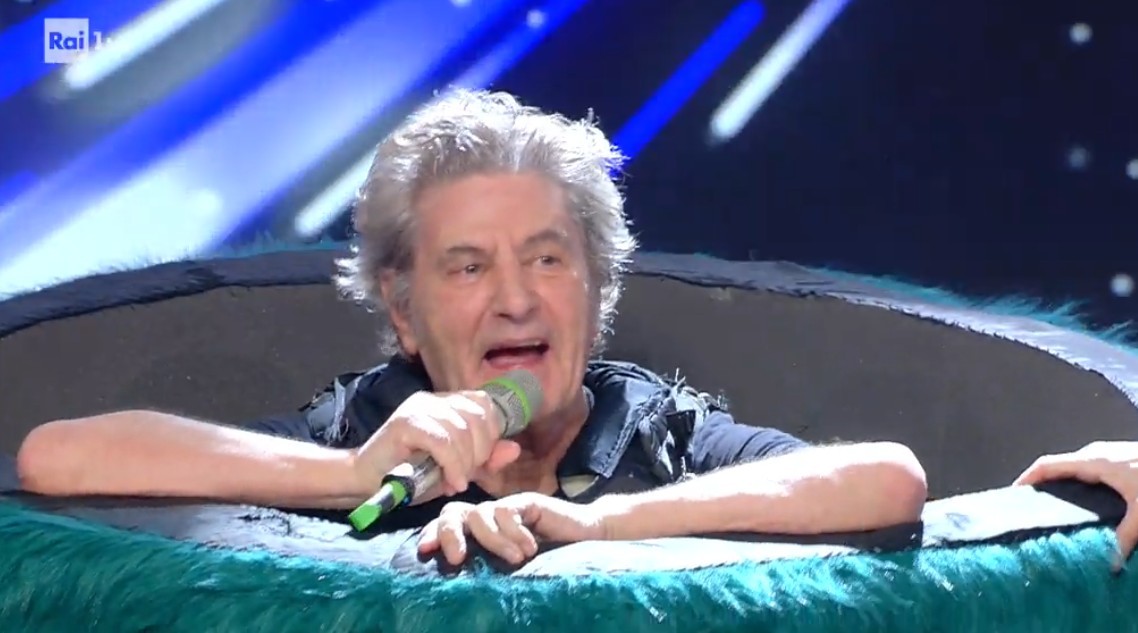 Il cantante mascherato, il Mostro è Fausto Leali
