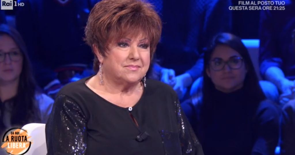 Orietta Berti ospite a “Da noi… A ruota libera”: “A Il cantante mascherato abbiamo abbassato la voce di due toni per non farmi riconoscere”