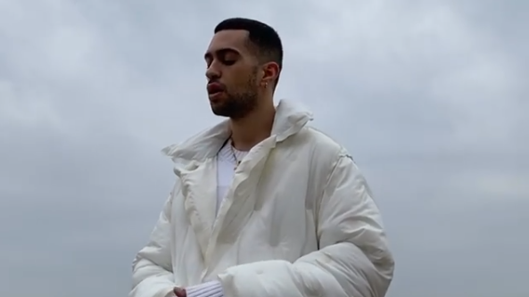 Mahmood ci ha regalato un (altro) grande pezzo con “Rapide”