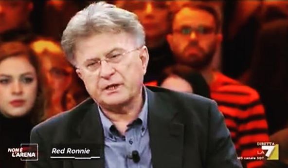 Sanremo 2020, Red Ronnie: “Amadeus ? Un bravissimo presentatore ma non è adatto a fare il direttore artistico, non capisce un c*zz0 di musica”