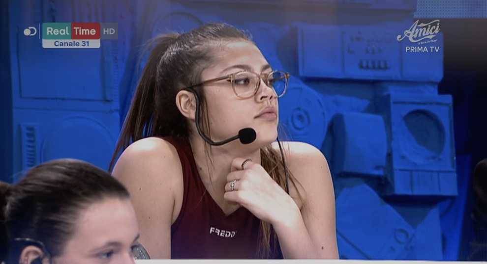 Amici 19, Talisa non accetta Karina tra i migliori e sbotta: “Voglio spaccare tutto”