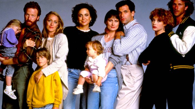 Il futuro ABC tra i ritorni di Revenge, Thirthysomething e Le Spose di Dracula