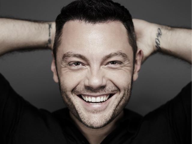 Sanremo 2020, Tiziano Ferro canterà Mia Martini e Modugno