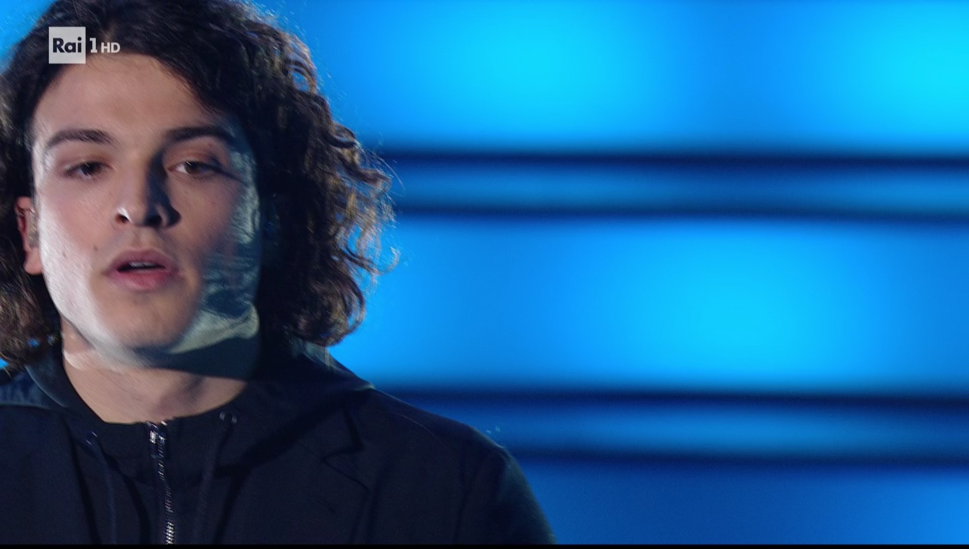 Una Storia da Cantare perde il filo del racconto: emozionano solo i fuoriclasse