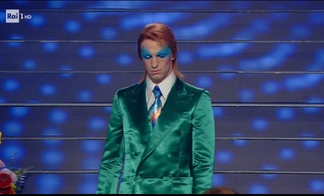 Sanremo 2020, Achille Lauro omaggia David Bowie