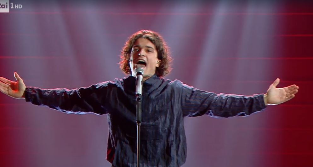 Sanremo 2020, Leo Gassmann: “Dedico la mia vittoria a tutti gli artisti, ma lunedì alle 8.30 torno in Università”