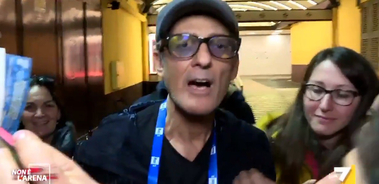 Sanremo 2020, Fiorello: “Giletti rilassati, fai sempre polemica. Parla di canzoni” (Video)
