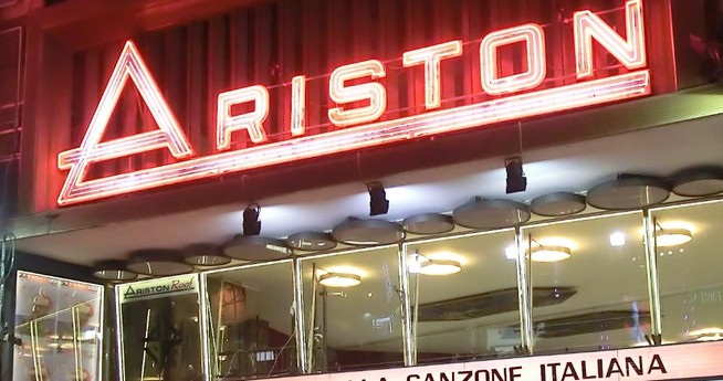 Sanremo 2020, prove generali cantanti: Le Vibrazioni con traduttore Lis, Rancore si fa sparare, Gualazzi sorprende con banda jazz
