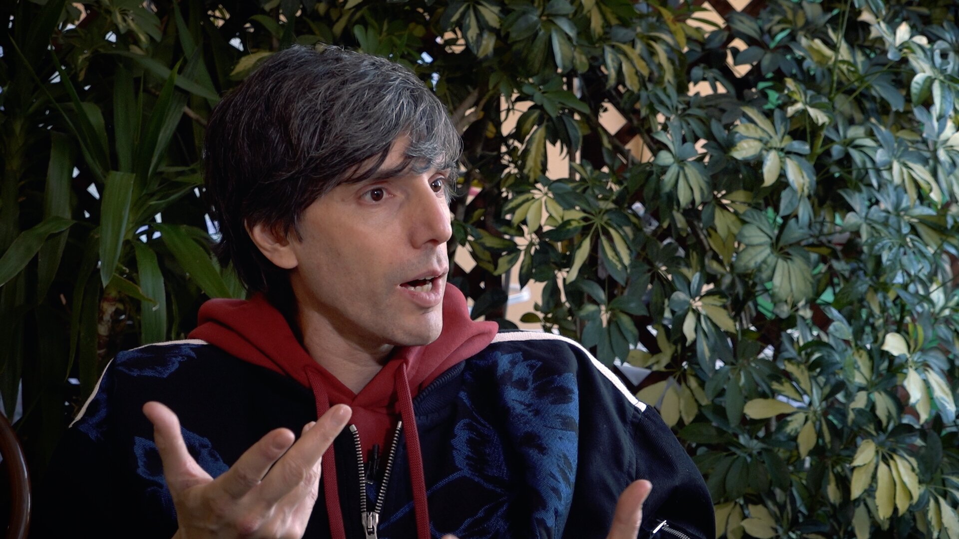 Sanremo 2020, Bugo svela la sua versione in conferenza stampa: diretta