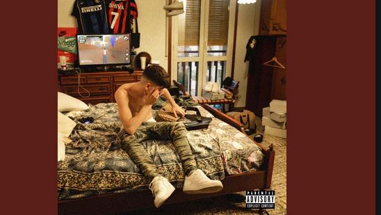Calmo, Shiva featuring Tha Supreme: audio e testo della canzone al primo posto dei singoli in Italia