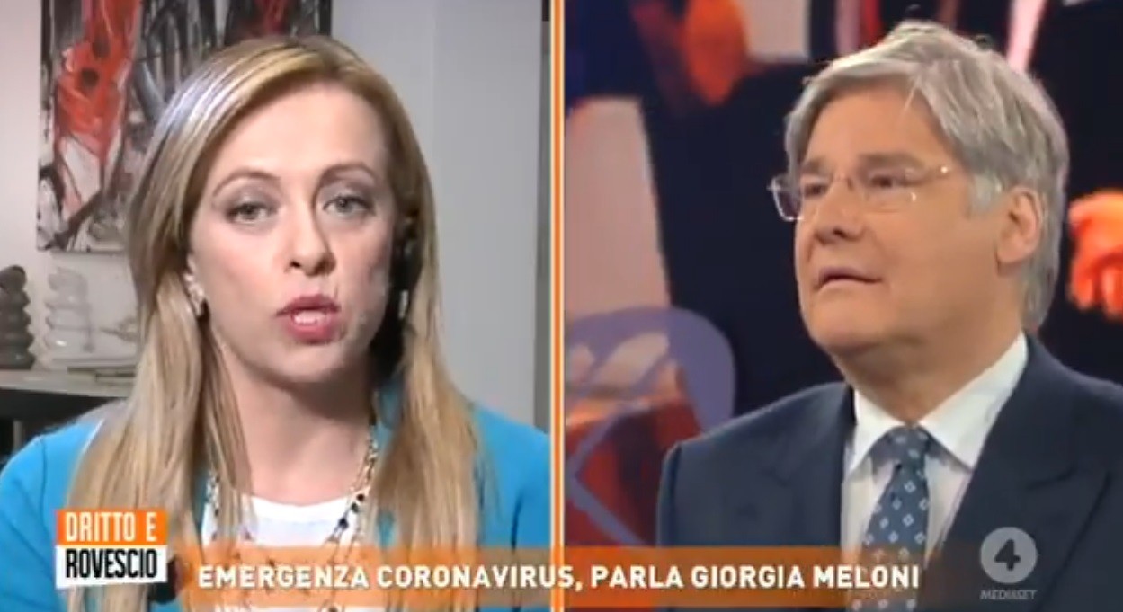 Dritto e rovescio, le porte chiuse innervosiscono Del Debbio: “Ne ho le balle piene” (Video)