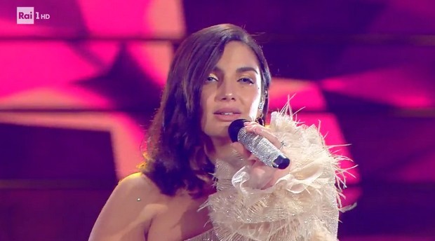 Non succederà più: Elettra Lamborghini con Myss Keta a Sanremo 2020 (Testo e Video)