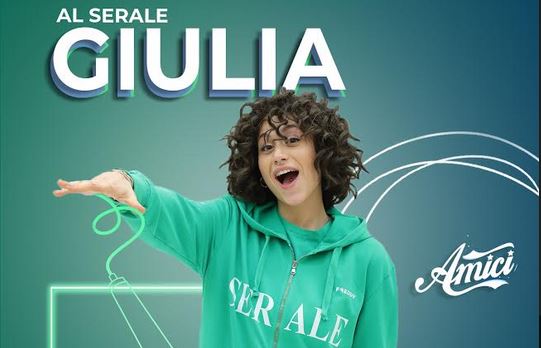 Amici 2020, Giulia: chi è, biografia, età, cognome della cantante ammessa al serale