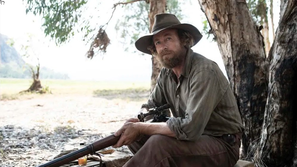 High Ground: trailer del western australiano con Simon Baker