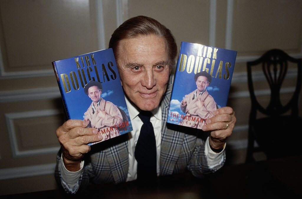 Kirk Douglas è morto: la leggenda di Hollywood aveva 103 anni