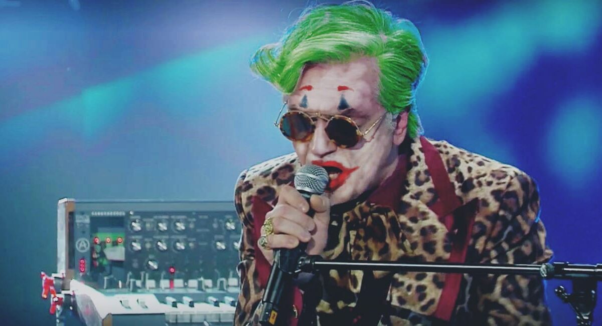 Sanremo 2020, Morgan mette in scena la sua versione di Joker