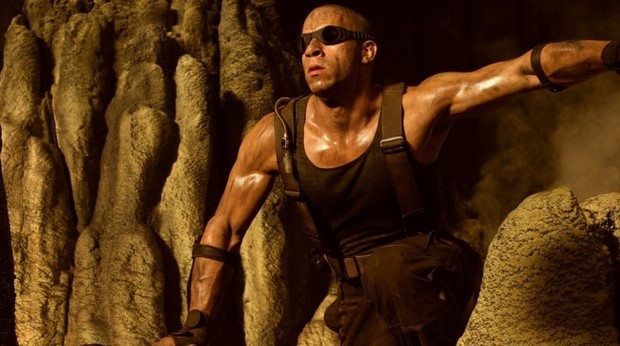 Pitch Black compie 20 anni: curiosità e recensione del fanta-horror con Vin Diesel