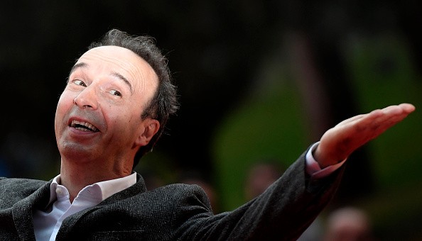 Sanremo 2020, Roberto Benigni nel Cantico dei cantici: “La vetta della poesia di tutti i tempi”