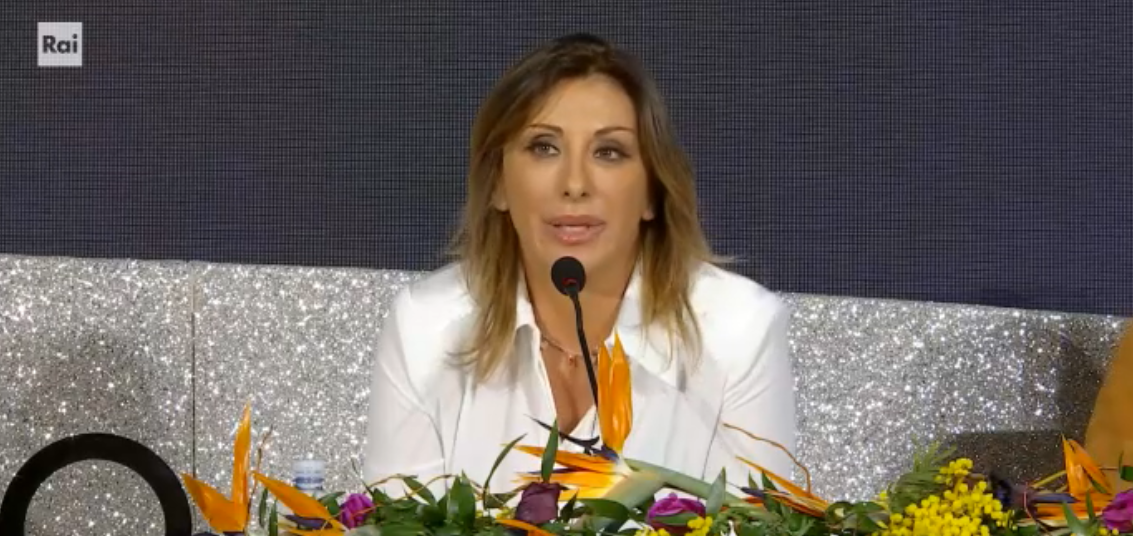 Sanremo, tagliata l’esibizione di Sabrina Salerno. ‘Boys’ verrà cantata sabato sera