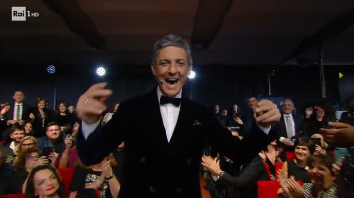 Sanremo 2020, Fiorello: “Il Bis? lo diremo alla fine della finale”. Amadeus in Maria de Filippi mantiene la promessa