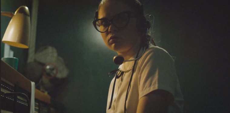 The Vast of Night: trailer e poster del thriller con UFO prodotto da Amazon