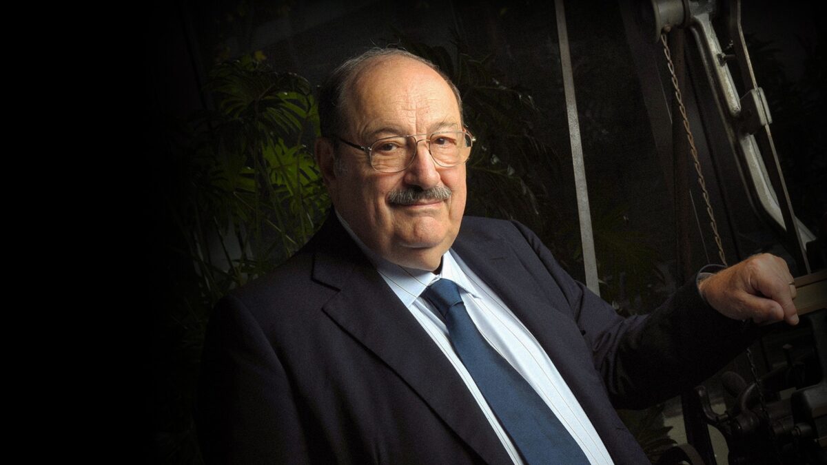 Rai ricorda Umberto Eco a 4 anni dalla morte: la programmazione speciale