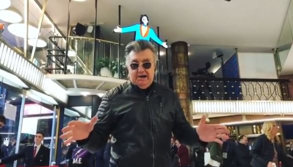 Una lacrima sul viso, testo Bobby Solo (che canta con Alketa Vejsiu)