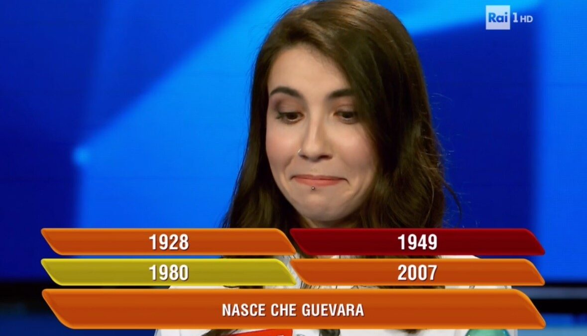 “Ernesto Guevara è nato nel 1980”. A L’Eredità il ‘Che’ diventa coetaneo di Tiziano Ferro