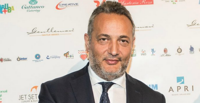 Claudio Brachino lascia Mediaset dopo 32 anni