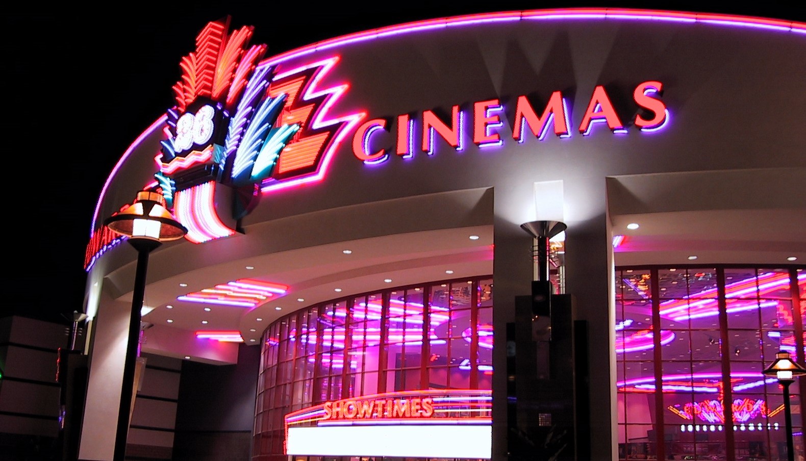 Coronavirus: chiusi i cinema di Los Angeles e New York