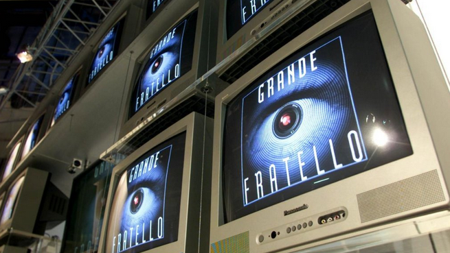 Coronavirus e tv: garantite informazione e approfondimento, ma non private il pubblico (persino) del Grande Fratello