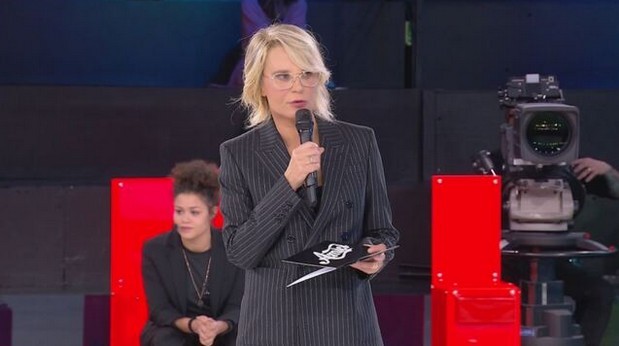Amici 19, Amici All Star rinviato a maggio