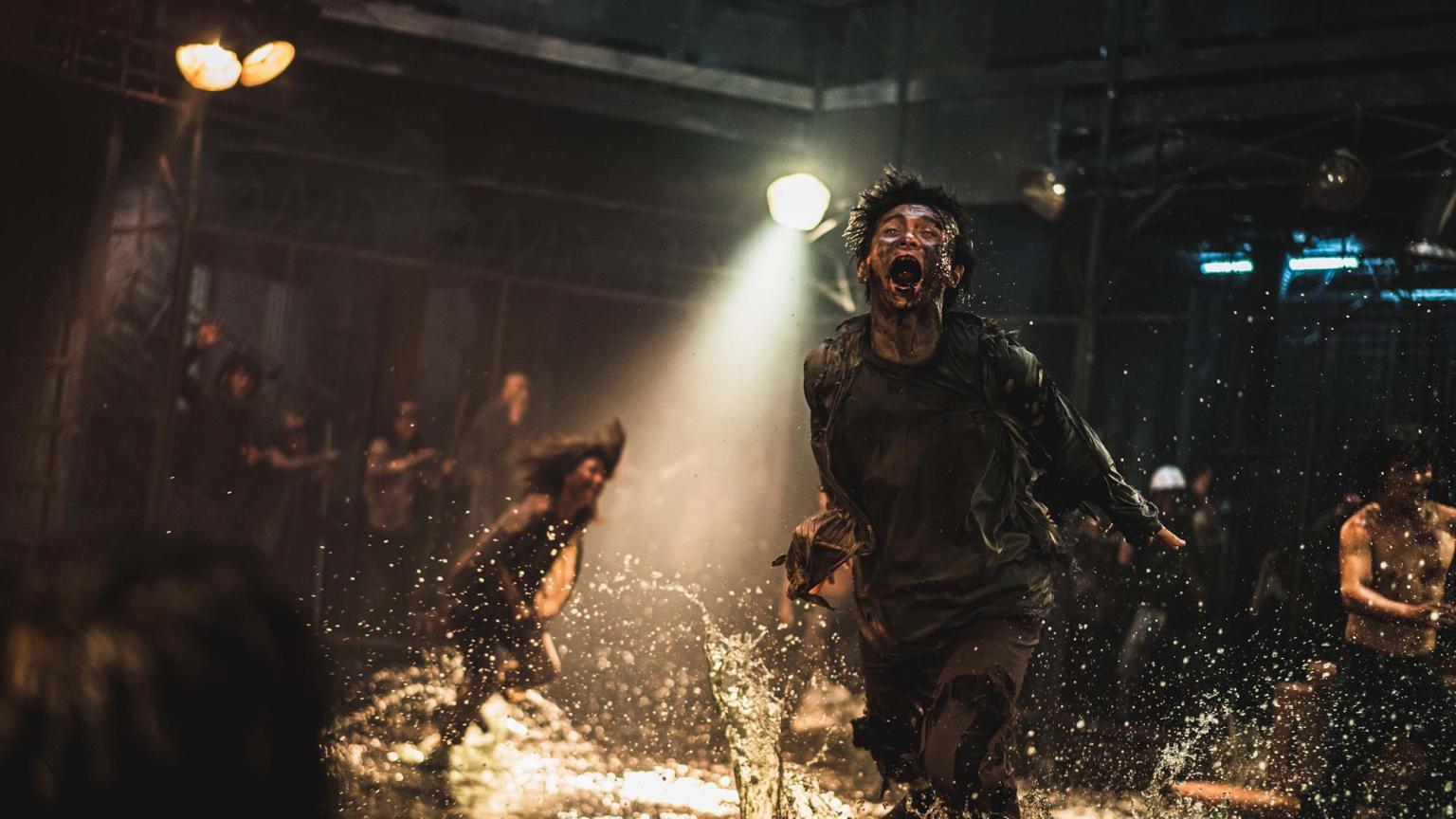 Peninsula: nuove immagini ufficiali dello zombie-movie “Train to Busan 2”