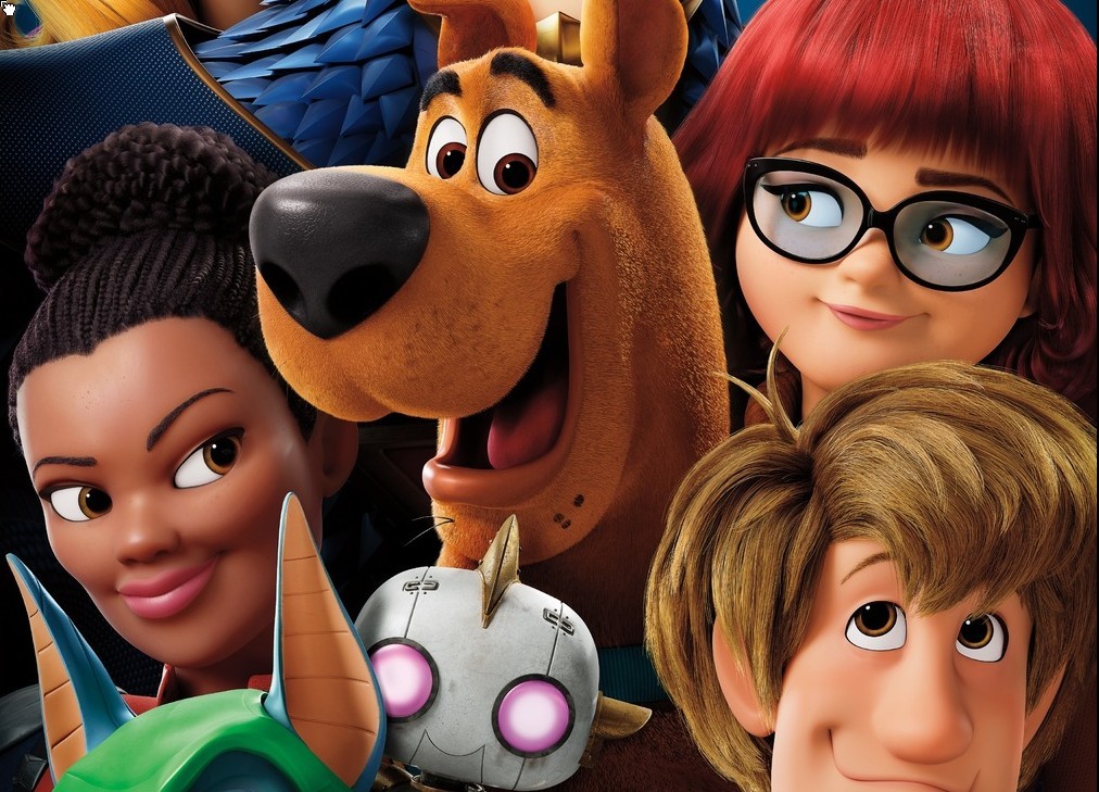 Scooby!: nuovo poster con Capitan Cavey e replica da collezione della Mistery Machine