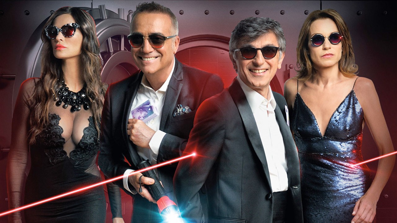 Stasera in tv: “Non si ruba a casa dei ladri” su Canale 5