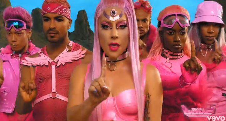 Stupid Love, Lady Gaga: previsioni di vendite e classifiche