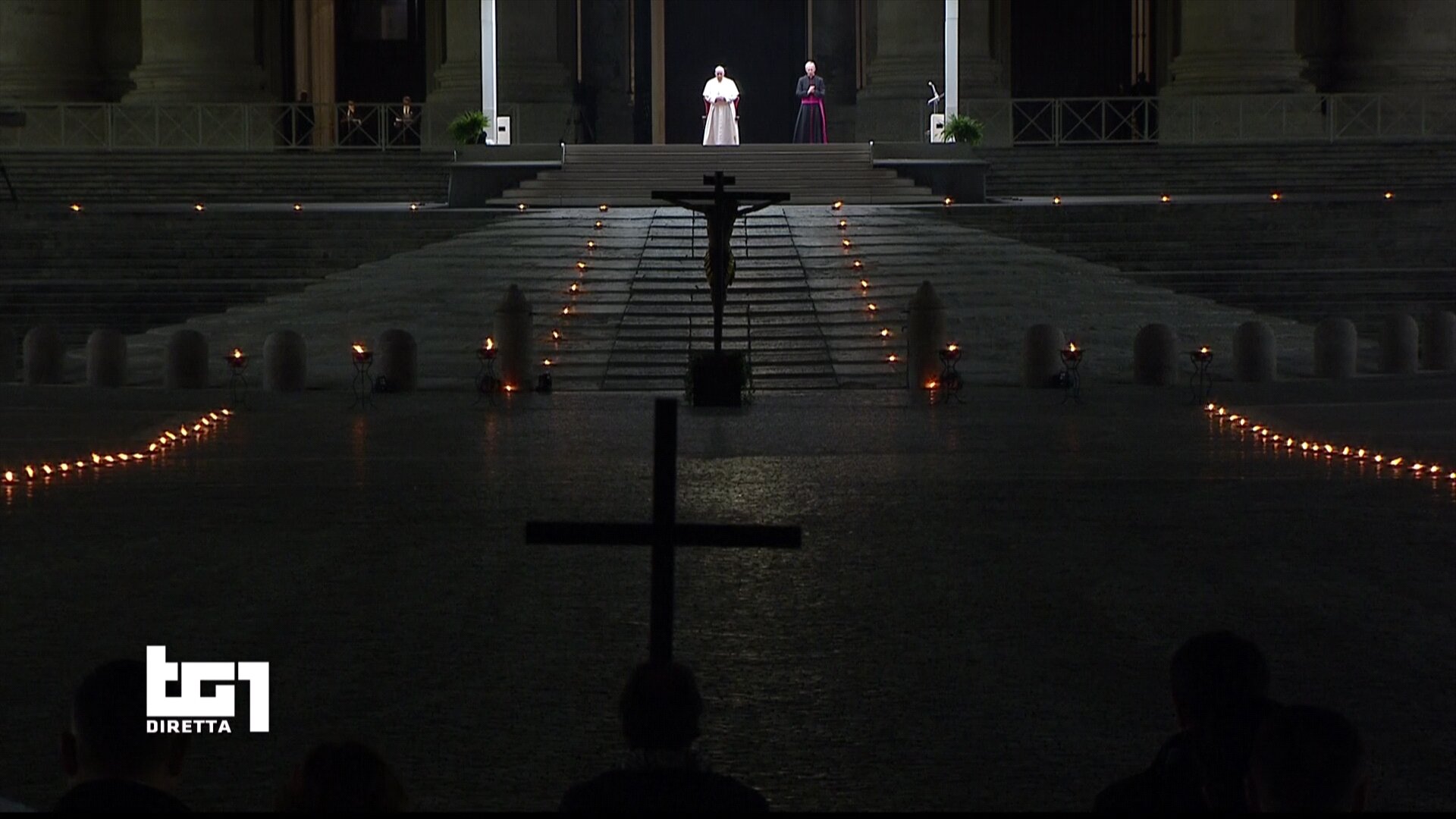 Via Crucis 2020 in diretta tv con Papa Francesco