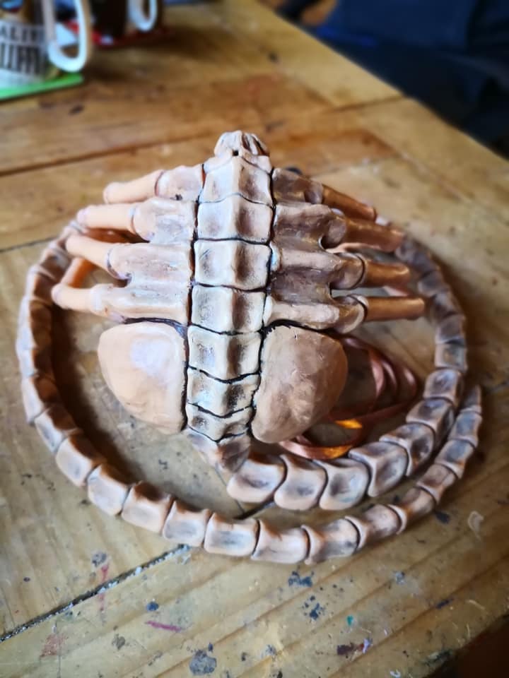 Alien: la mascherina ispirata all’iconico facehugger
