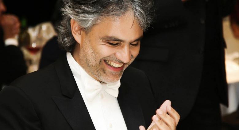 Un Nuovo Giorno Andrea Bocelli Live, questa sera su Rai 1: dal Colosse, Arena di Verona e Teatro del Silenzio di Lajatico